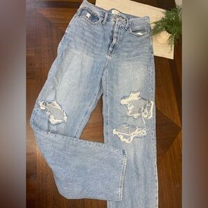 Woman’s size 27 in Madewell baggy straight leg jeans